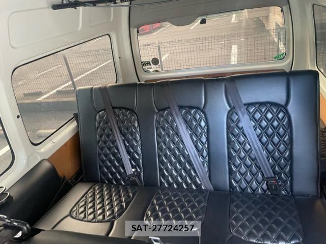 Toyota HIACE VAN 2019-11 8880005-18
