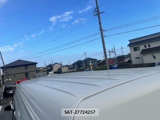 Toyota HIACE VAN 2019-11 8880005-6