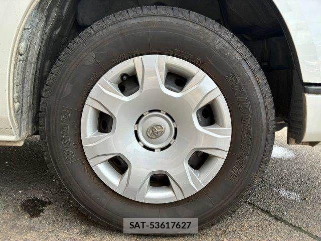 Toyota HIACE VAN 2020-08 8880008-19