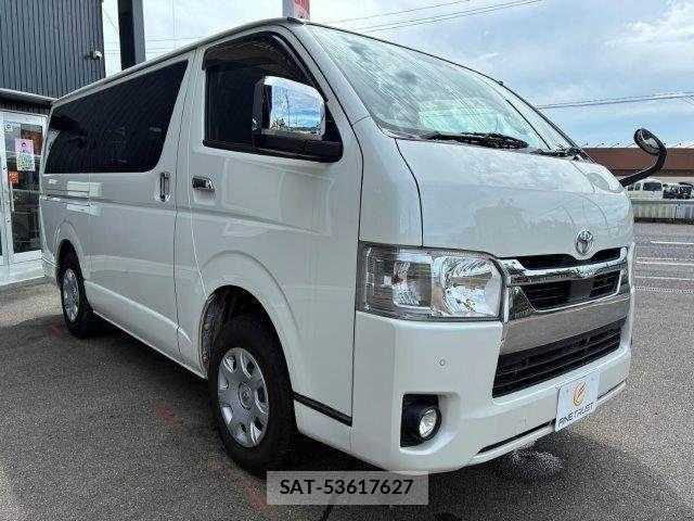 Toyota HIACE VAN 2020-08 8880008-21
