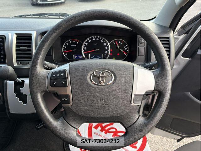 Toyota HIACE VAN 2019-09 8880011-14