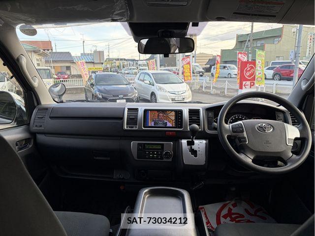 Toyota HIACE VAN 2019-09 8880011-1