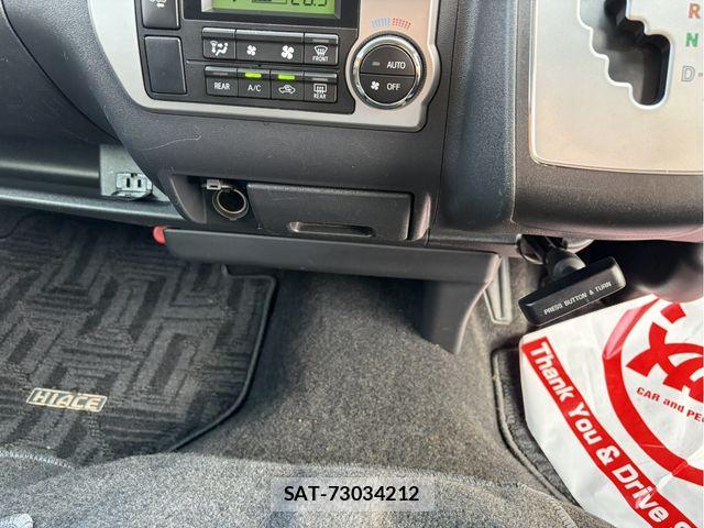 Toyota HIACE VAN 2019-09 8880011-24