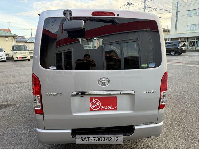 Toyota HIACE VAN 2019-09 8880011-4