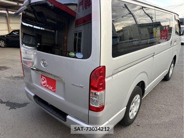 Toyota HIACE VAN 2019-09 8880011-5
