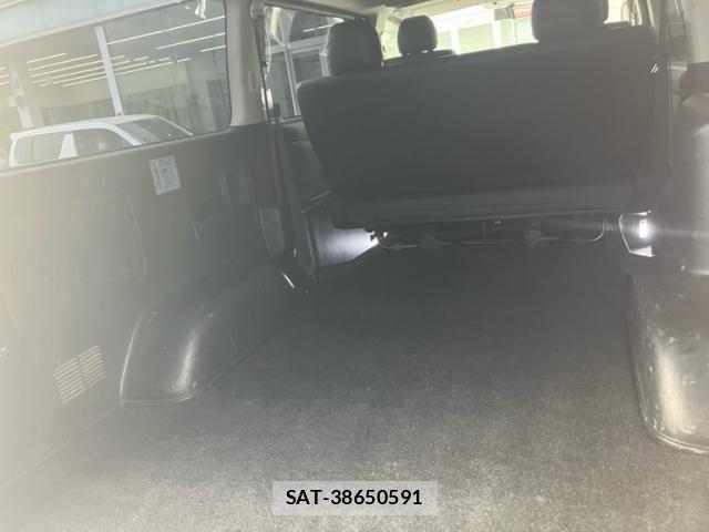 Toyota HIACE VAN 2017-01 8880010-10