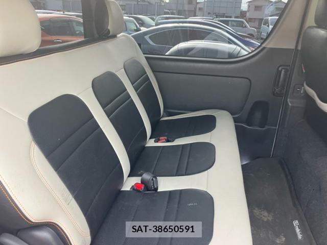 Toyota HIACE VAN 2017-01 8880010-14