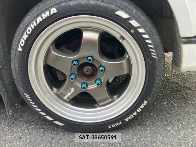 Toyota HIACE VAN 2017-01 8880010-7