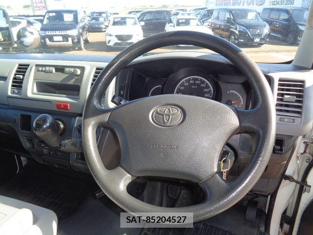 Toyota HIACE VAN 2004-08 8880012-14