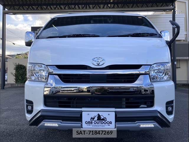 Toyota HIACE VAN 2024-02 8880003-1