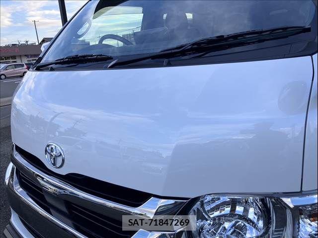 Toyota HIACE VAN 2024-02 8880003-28