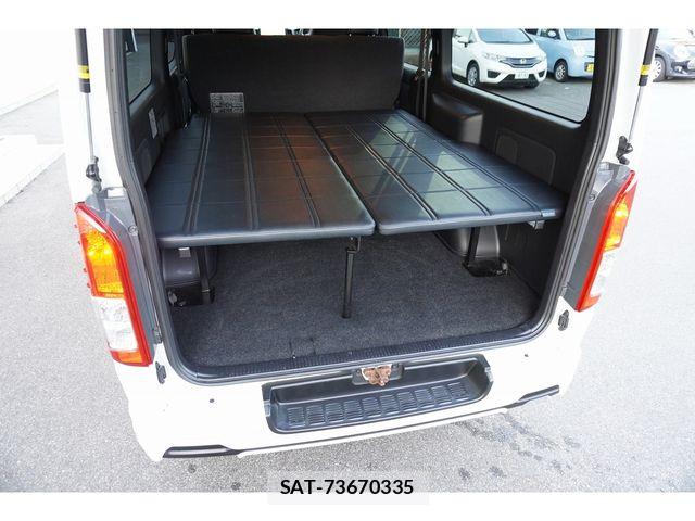 Toyota HIACE VAN 2022-10 8880004-13