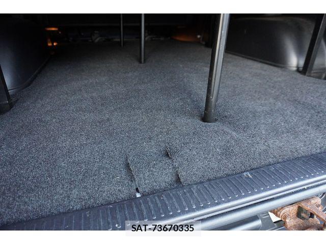 Toyota HIACE VAN 2022-10 8880004-14