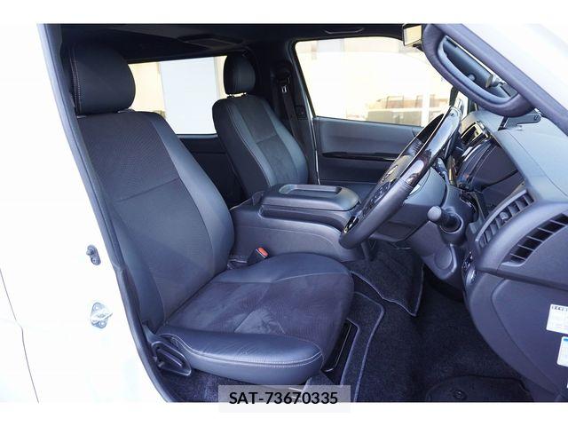 Toyota HIACE VAN 2022-10 8880004-18