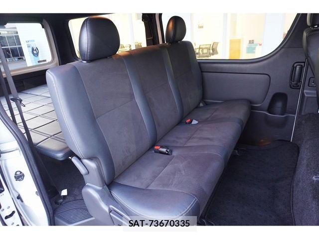 Toyota HIACE VAN 2022-10 8880004-21