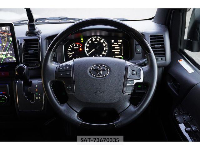 Toyota HIACE VAN 2022-10 8880004-26