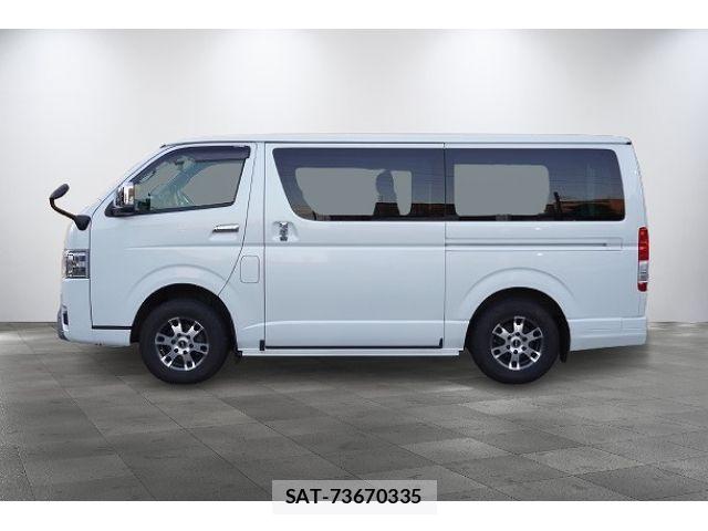 Toyota HIACE VAN 2022-10 8880004-5
