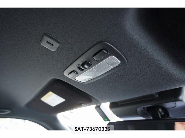 Toyota HIACE VAN 2022-10 8880004-8