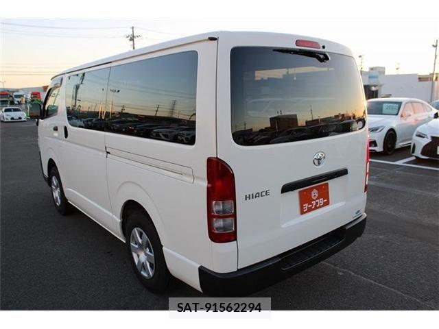 Toyota HIACE VAN 2021-04 8880009-11