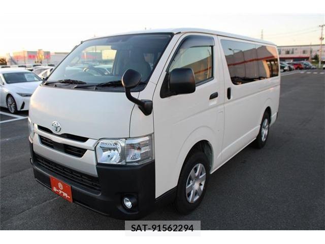 Toyota HIACE VAN 2021-04 8880009-13