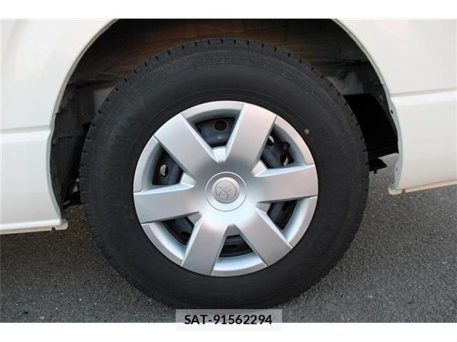 Toyota HIACE VAN 2021-04 8880009-15