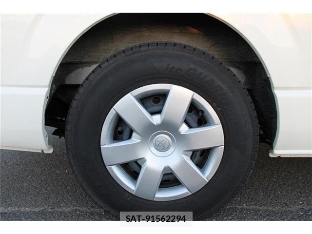 Toyota HIACE VAN 2021-04 8880009-16