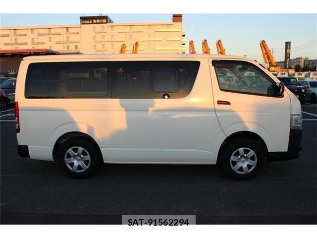 Toyota HIACE VAN 2021-04 8880009-8