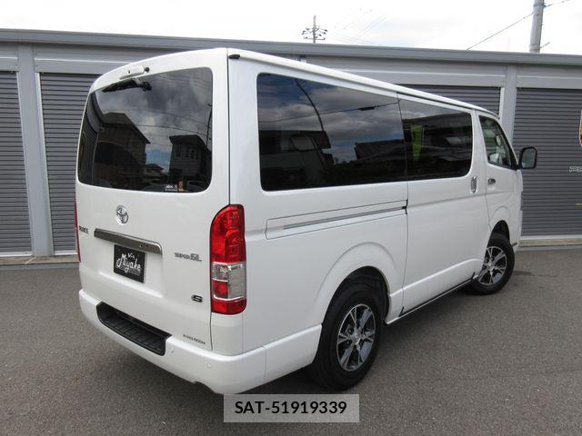 Toyota HIACE VAN 2025-07 8880002-12
