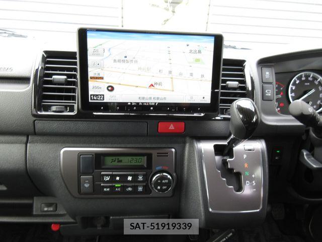 Toyota HIACE VAN 2025-07 8880002-16
