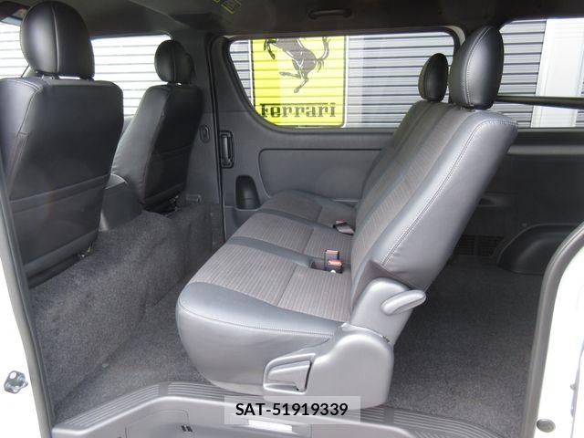 Toyota HIACE VAN 2025-07 8880002-25