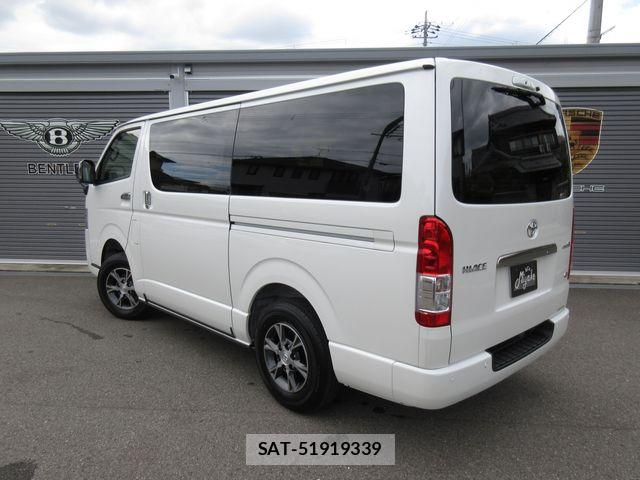 Toyota HIACE VAN 2025-07 8880002-2