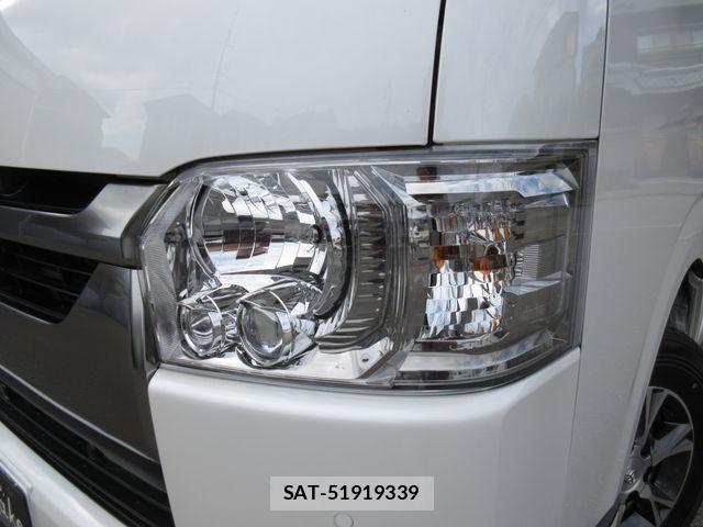 Toyota HIACE VAN 2025-07 8880002-6