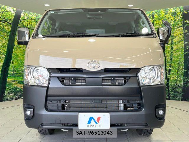 Toyota HIACE VAN 2024-08 8883692-13
