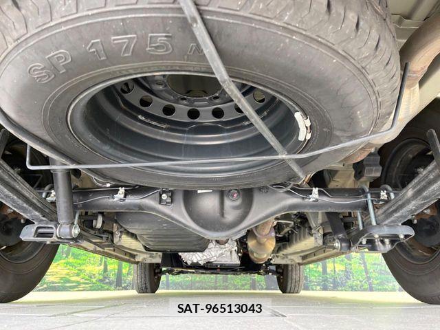 Toyota HIACE VAN 2024-08 8883692-18
