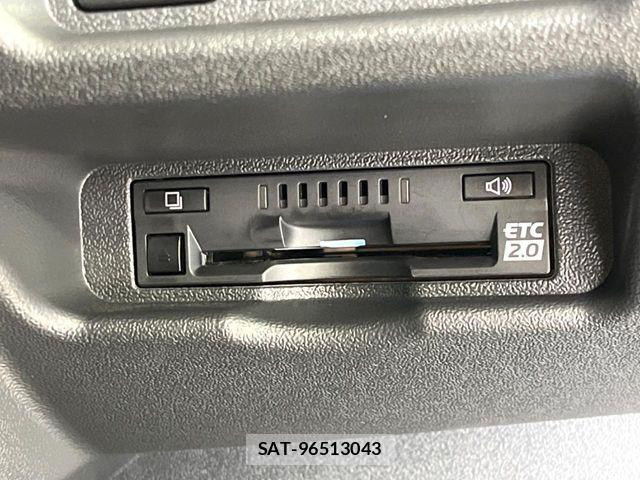 Toyota HIACE VAN 2024-08 8883692-6