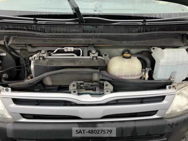 Toyota HIACE VAN 2011-09 8883693-15