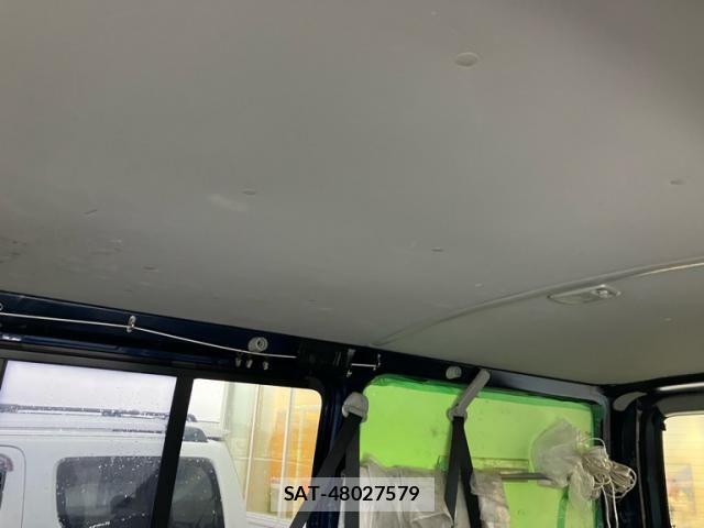 Toyota HIACE VAN 2011-09 8883693-18