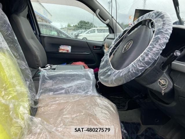 Toyota HIACE VAN 2011-09 8883693-20
