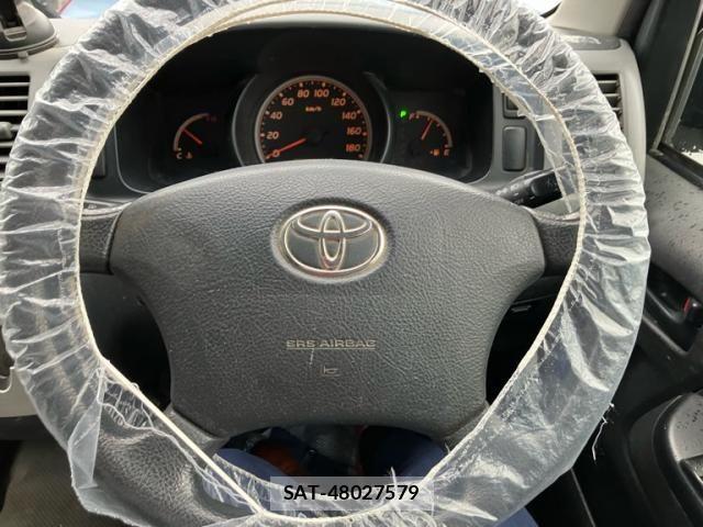 Toyota HIACE VAN 2011-09 8883693-21
