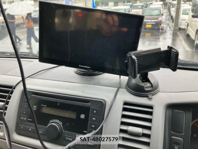 Toyota HIACE VAN 2011-09 8883693-23