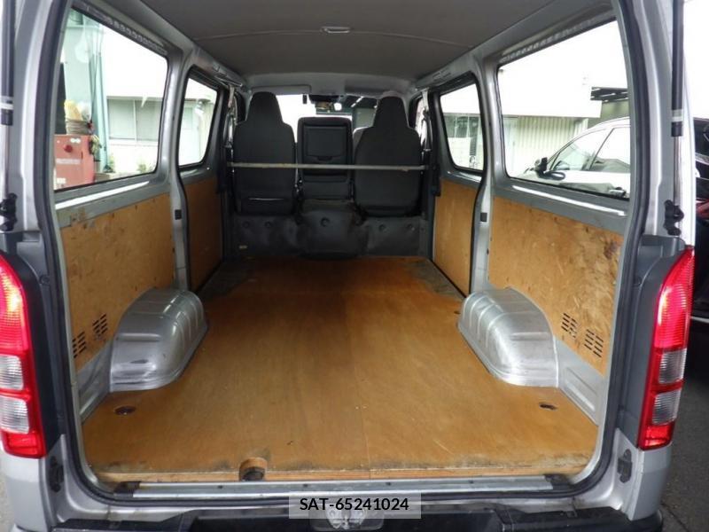 Toyota HIACE VAN 2018 1061710-5