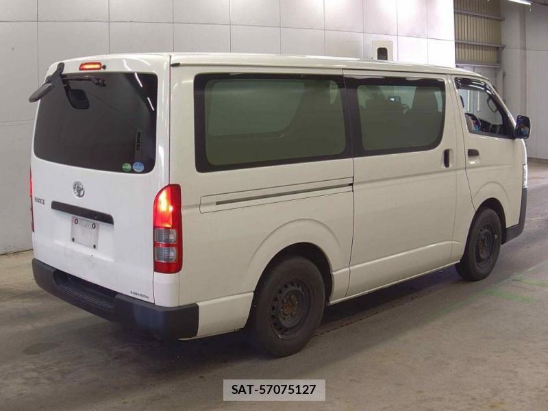 Toyota HIACE VAN 2019 1061709-1