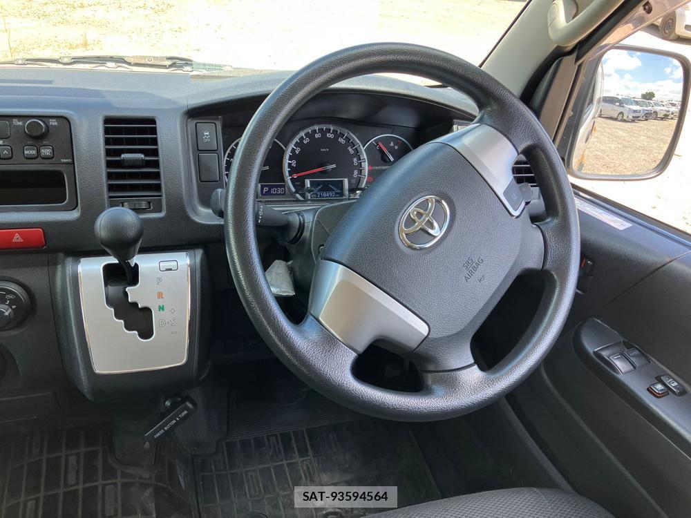 Toyota HIACE VAN 2019 1177541-13