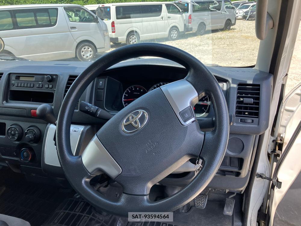 Toyota HIACE VAN 2019 1177541-16