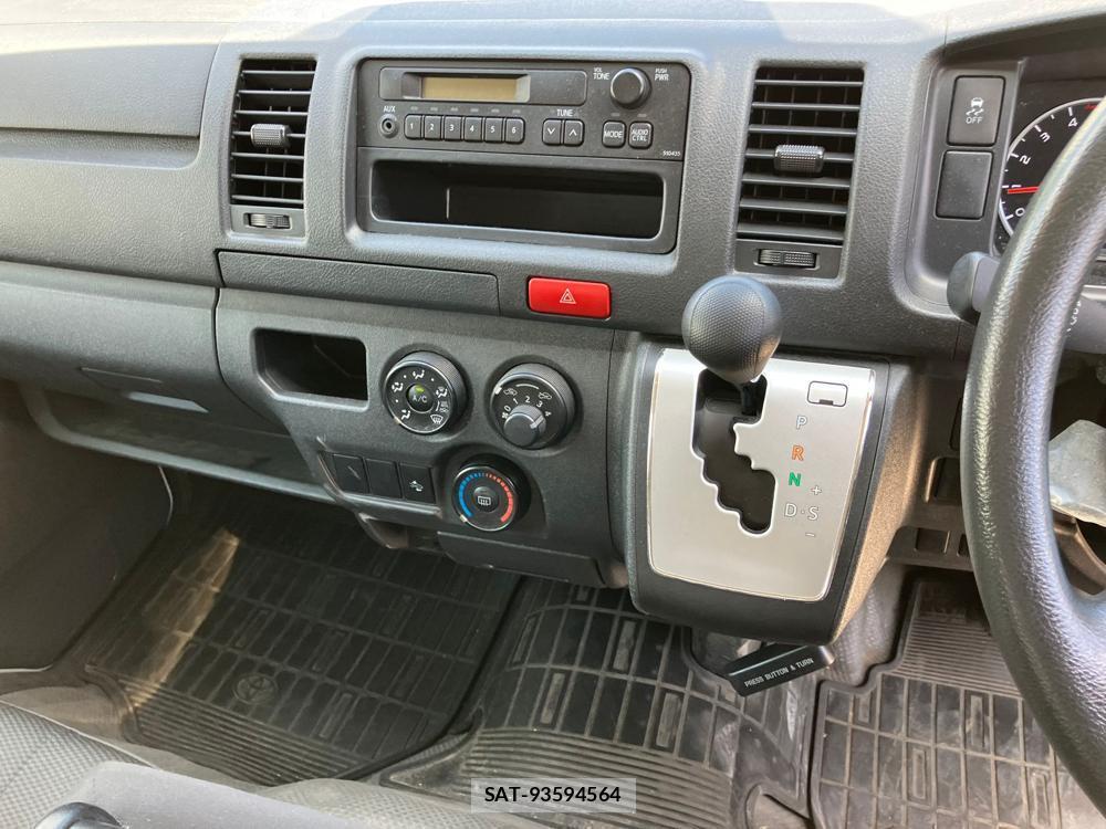 Toyota HIACE VAN 2019 1177541-17