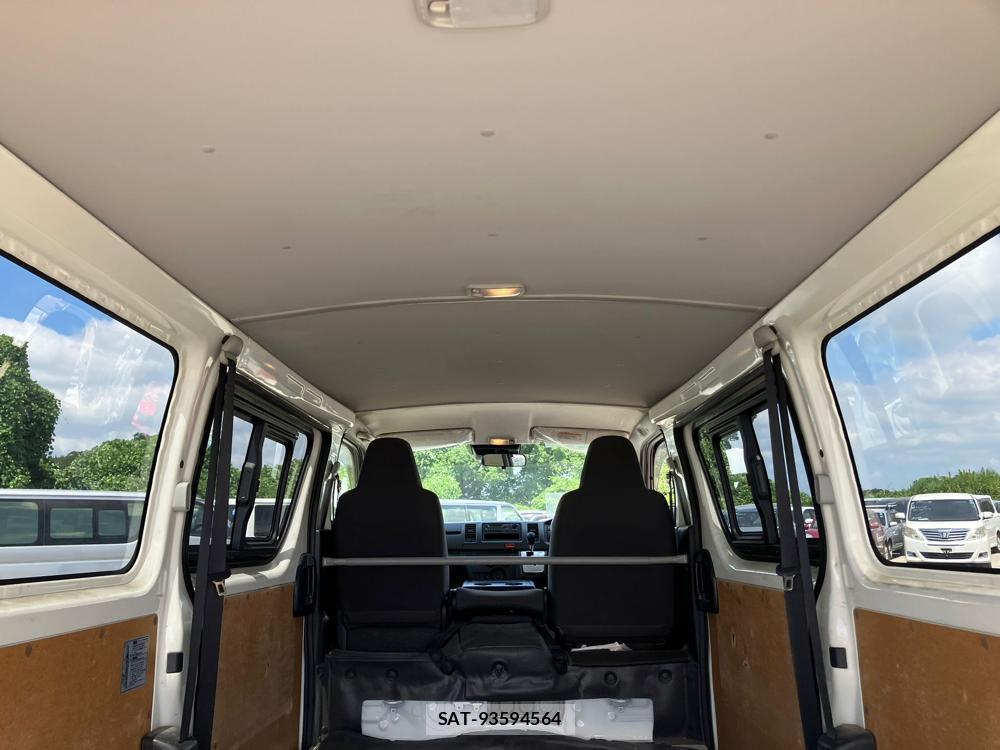 Toyota HIACE VAN 2019 1177541-28