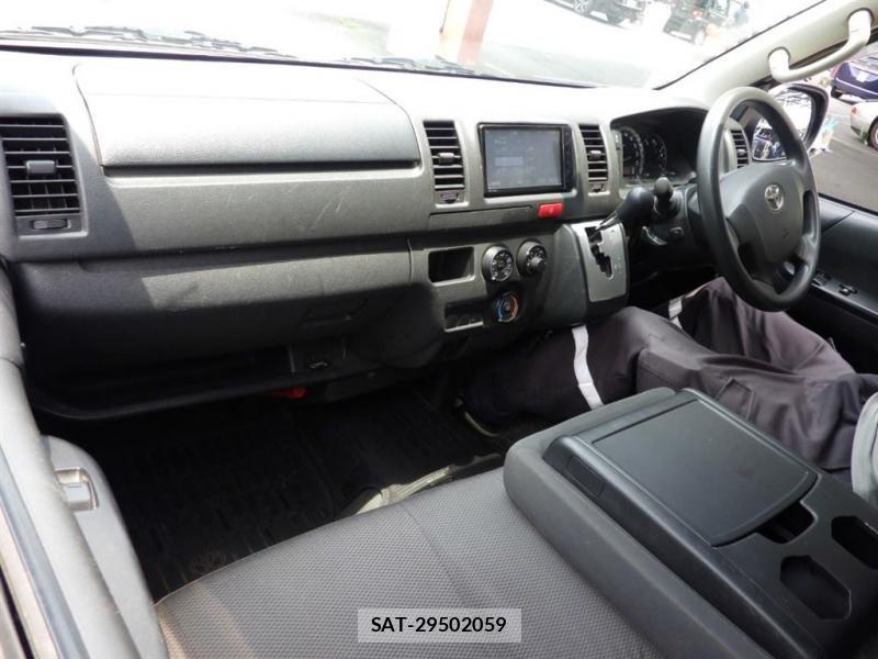 Toyota HIACE VAN 2019 1268885-4