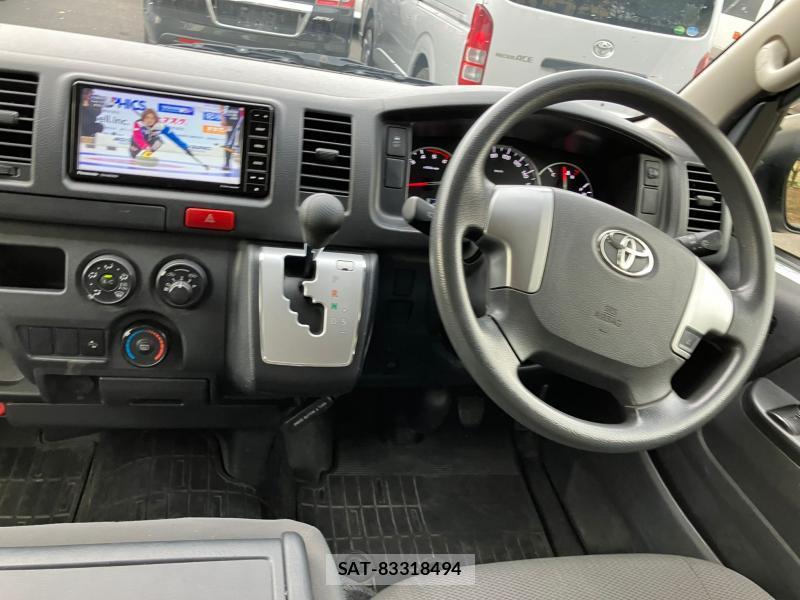 Toyota HIACE VAN 2019 1252846-13