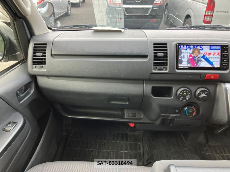 Toyota HIACE VAN 2019 1252846-14