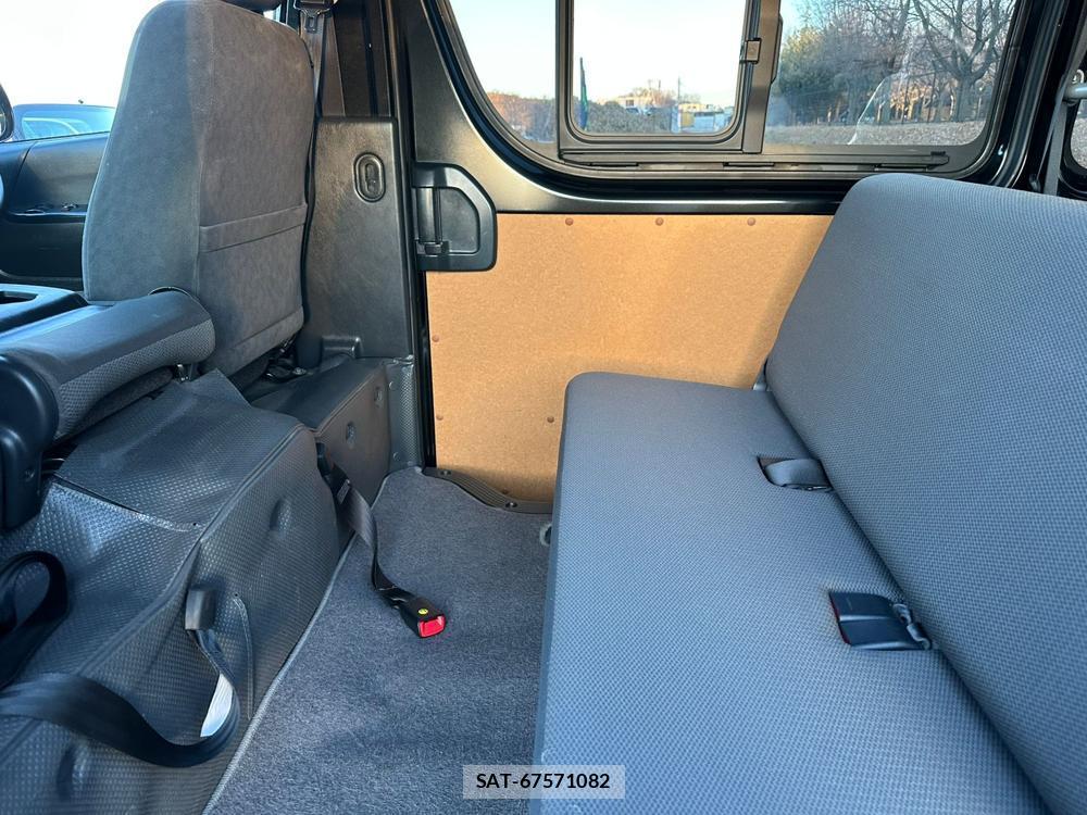 Toyota HIACE VAN 2020 1611441-11